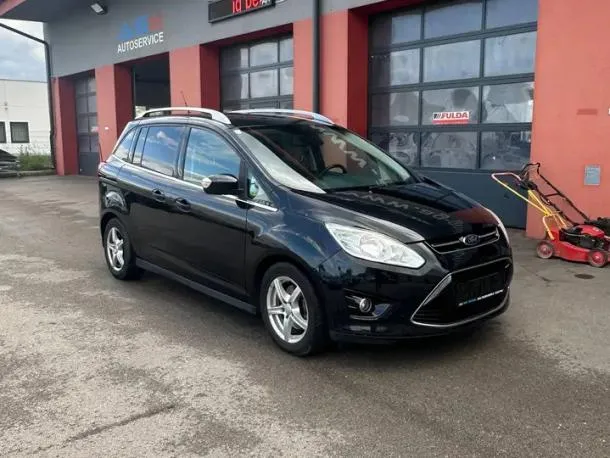 Ford Grand C-Max Titanium
