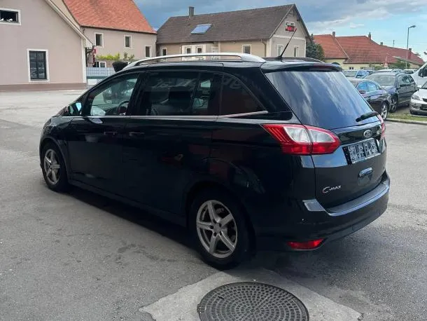 Ford Grand C-Max Titanium