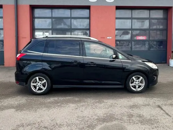 Ford Grand C-Max Titanium