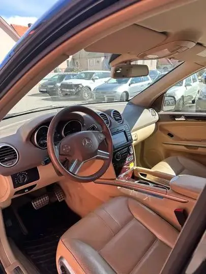 Mercedes-Benz ML 420