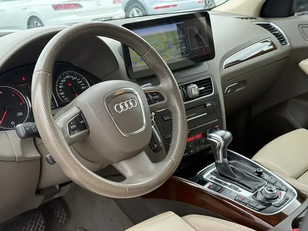 Audi Q5 2,0 TDI quattro