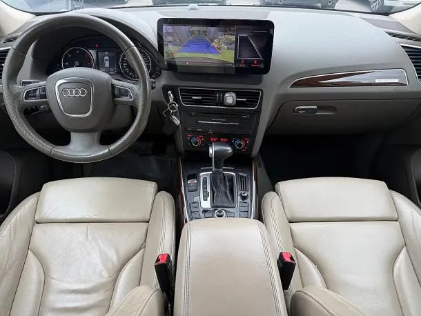 Audi Q5 2,0 TDI quattro