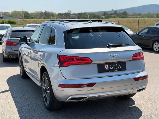 Audi Q5 2,0 TDI Quattro