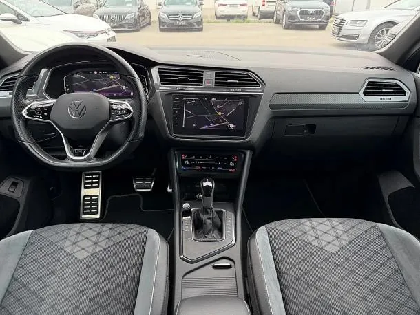 VW Tiguan 2,0 TDI R-Line DSG |Assistent Paket SUV / Geländewagen