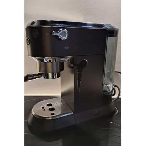 Kaffeemaschine Delonghi Dedica
