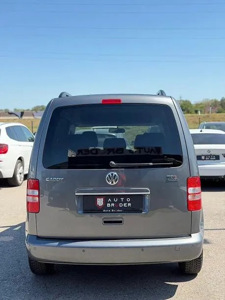 VW Caddy Kombi Comfortline BMT 1,6 TDI DPF DSG Kombi / Family Van