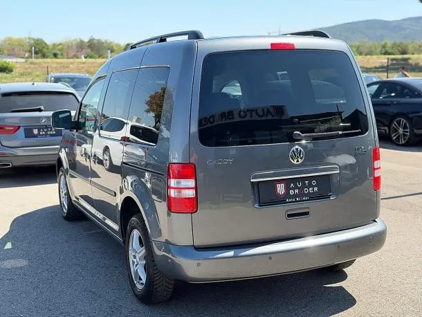 VW Caddy Kombi Comfortline BMT 1,6 TDI DPF DSG Kombi / Family Van