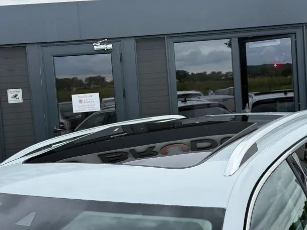 Skoda Superb Kombi 2,0 TDI