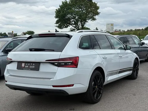 Skoda Superb Kombi 2,0 TDI