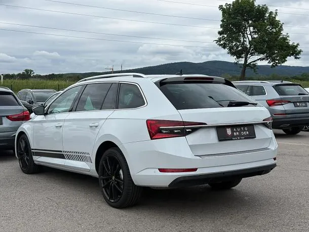 Skoda Superb Kombi 2,0 TDI