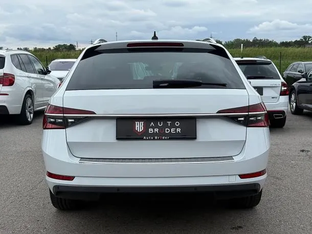 Skoda Superb Kombi 2,0 TDI