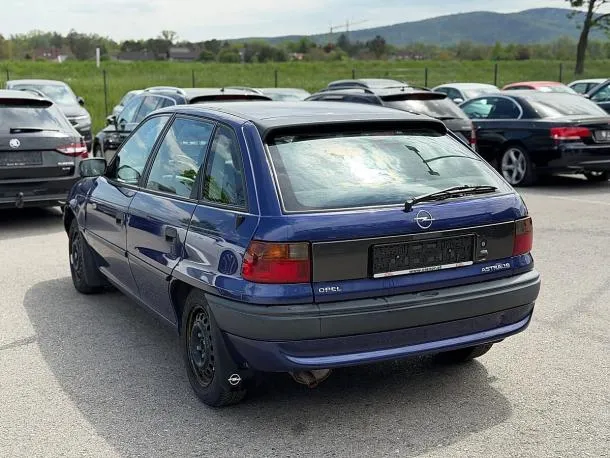 Opel Astra 1,6 GL
