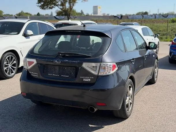 Subaru Impreza Hatchback 2,0D-L