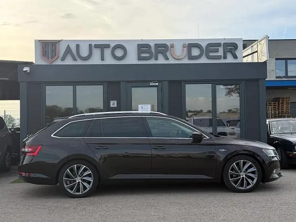 Skoda Superb Kombi 2,0 TDI