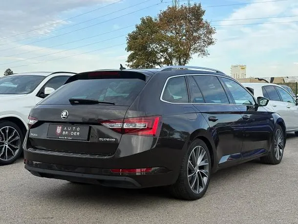 Skoda Superb Kombi 2,0 TDI